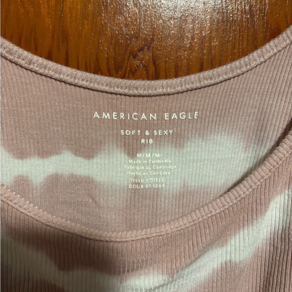 AMERICAN EAGLE NWT Cream and Baby Pink Tie Front Cropped Camisole - Picture 3 of 5